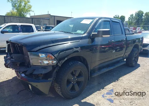 2018 Ram 1500 Big Horn 4X4 6'4 Box z USA, uszkodzony, nr VIN 1C6RR7GG6JS224945